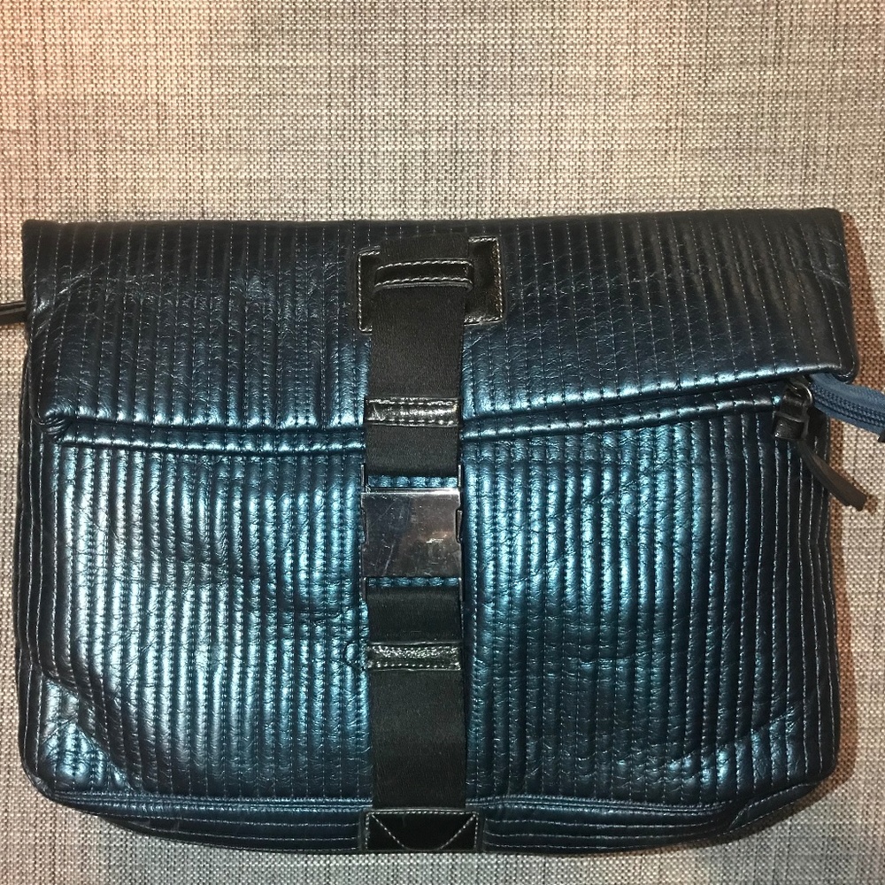 Super soft envelope clutch - Picture 3 of 5